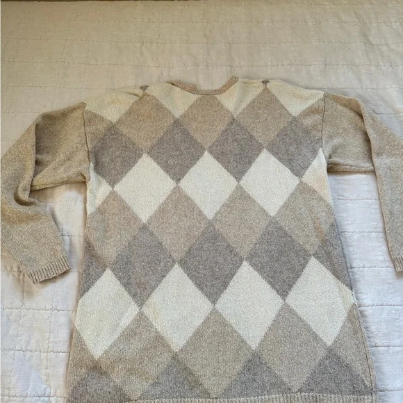 Liz Claiborne Argyle Cardigan Sweater - Picture 4 of 7